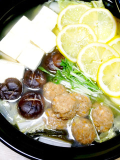 夏といえば!大豆ミートボールの塩レモン鍋-レシピのメイン写真