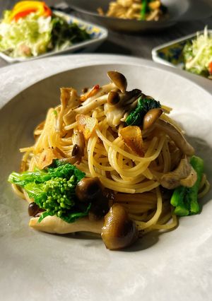 菜の花ときのこたっぷりぺぺロンチーノ風-レシピのメイン写真