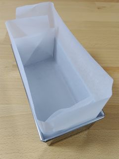 パウンド型にクッキングシートを敷く-レシピのメイン写真
