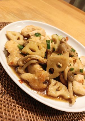 簡単！柔らか鶏胸肉とれんこんのコク旨甘酢炒め-レシピのメイン写真