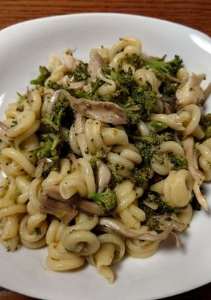 ブロッコリーと舞茸のパスタ-レシピのメイン写真