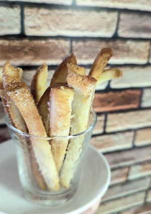 食パンの耳でカリカリラスク♪-レシピのメイン写真