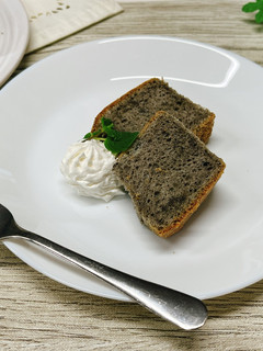 米粉で作る黒ごまシフォンケーキ-レシピのメイン写真