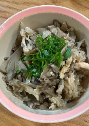 妻が喜んだ　シメジと油揚げの炊き込みご飯-レシピのメイン写真