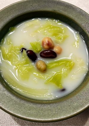豆とキャベツのミルク味噌スープ-レシピのメイン写真