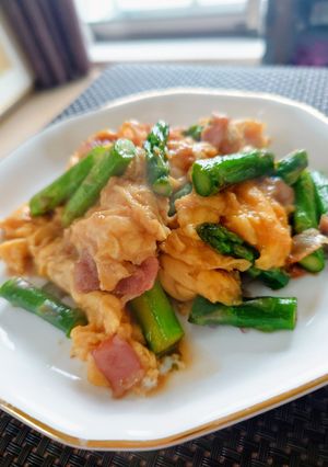 ご飯がすすむ♡アスパラとベーコンの卵炒め-レシピのメイン写真