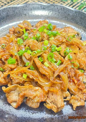 ご飯が進む★豚こまと玉ねぎの極上甘辛炒め-レシピのメイン写真