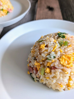 長ネギの青い部分とベーコンの卵チャーハン-レシピのメイン写真