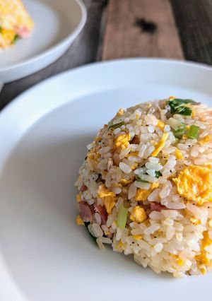 長ネギの青い部分とベーコンの卵チャーハン-レシピのメイン写真