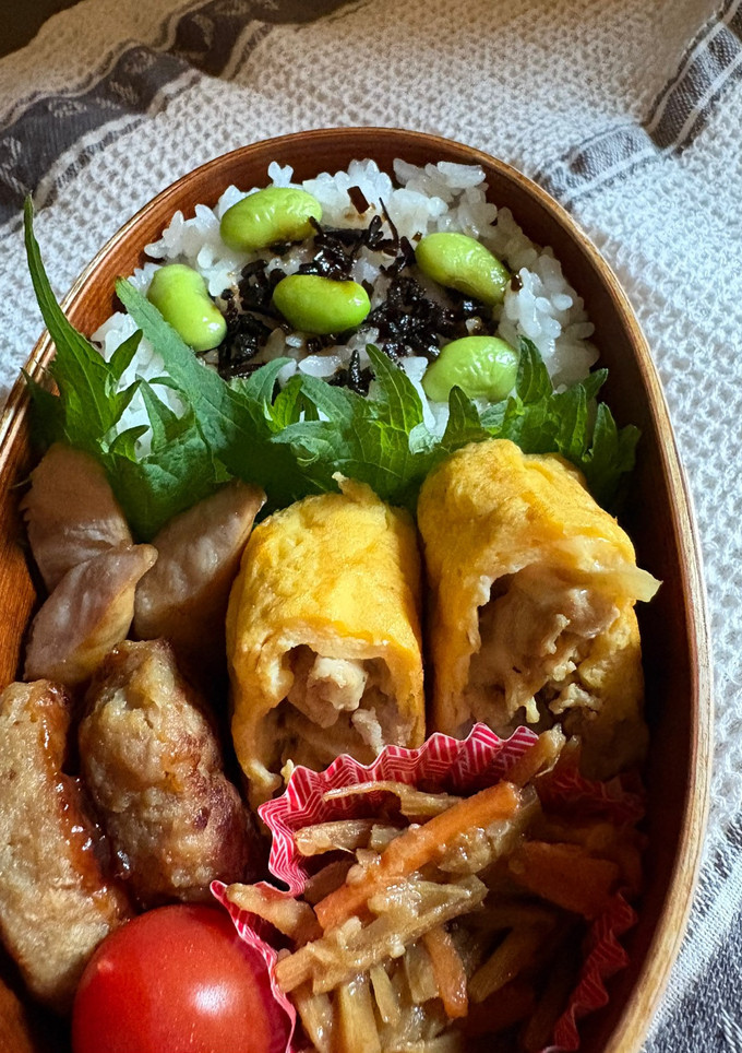 お弁当に！オムレツ風☆豚カレーマヨ卵焼き-レシピのメイン写真