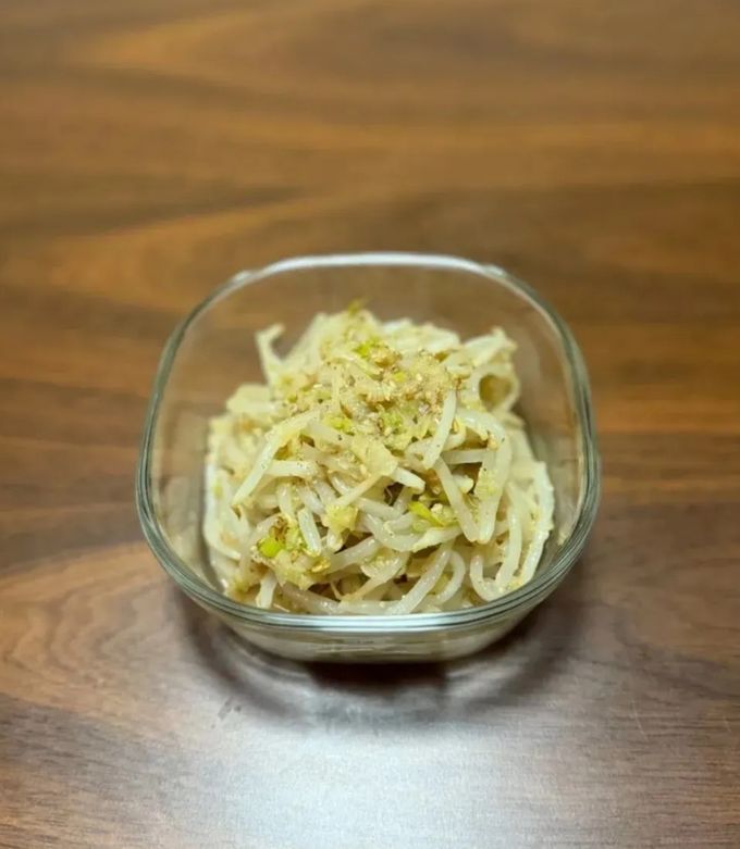 【もやしニンニク】 無限もやし（鶏がらにんにく） by ちゃん 【クックパッド】 簡単