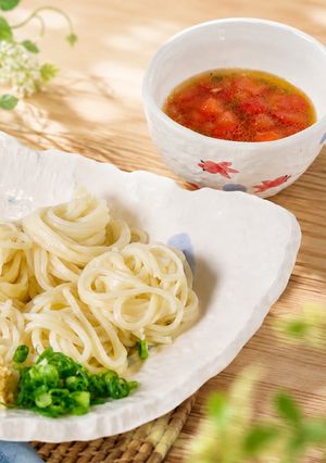 ひやむぎのトマトバジル風つけ汁-レシピのメイン写真