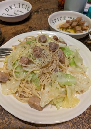 余ったマグロのポキと春キャベツのパスタ☆-レシピのメイン写真