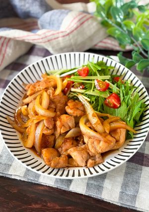 簡単！玉ねぎと鶏もも肉のしょうが焼き-レシピのメイン写真