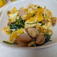 ほうれん草と、卵の、粉チーズがけ。