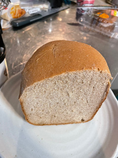 ホームベーカリーで全粒粉パン-レシピのメイン写真