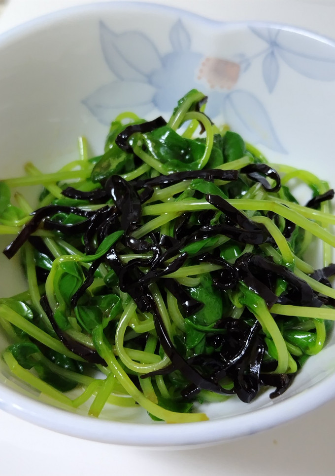 豆苗を塩こんぶとごま油で和えて-レシピのメイン写真