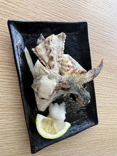魚のカマ・アラの塩焼き-レシピのメイン写真