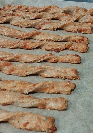 とまらない！チーズ＆ハーブのクラッカー-レシピのメイン写真