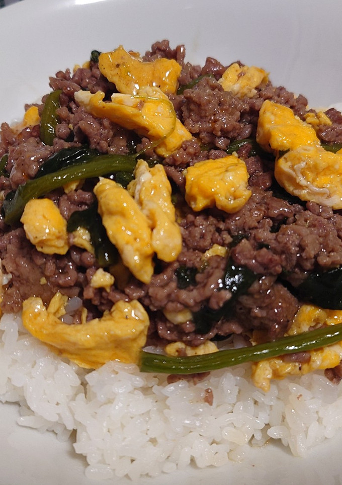 超簡単！ひき肉とほうれん草のたまご丼-レシピのメイン写真