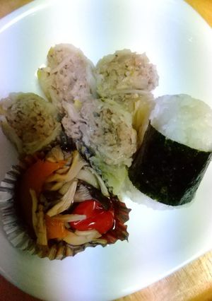 炊飯器でつくねロール、ひらたけ蒸し、おにぎりを-レシピのメイン写真