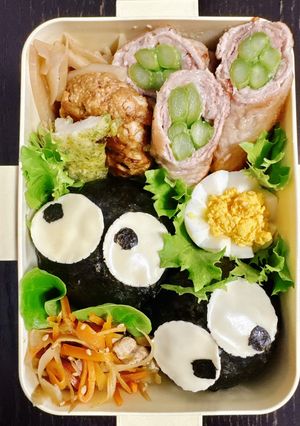 簡単すぎwキャラ弁・トトロのまっくろくろすけ-レシピのメイン写真