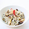 簡単に【しらすとしめじのペペロンソテー】