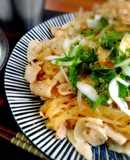 ＊豚肉入り焼きマロニー新玉葱と大葉のせ＊
