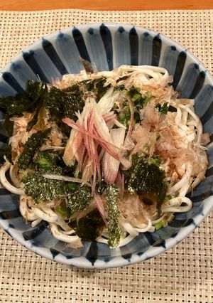夏バテさよなら　冷やしモロヘイヤうどん　-レシピのメイン写真
