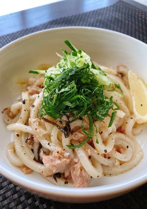 ツナ塩昆布レモンの冷やしバターうどん-レシピのメイン写真