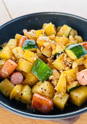 じゃがいもとズッキーニ炒め　キャンプ飯-レシピのメイン写真