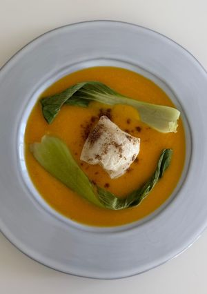 にんじんのポタージュで「洋風お雑煮」-レシピのメイン写真