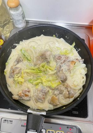 鶏もも肉と春キャベツのクリーム煮-レシピのメイン写真