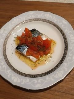 塩サバのトマトとオリーブオイルソース-レシピのメイン写真