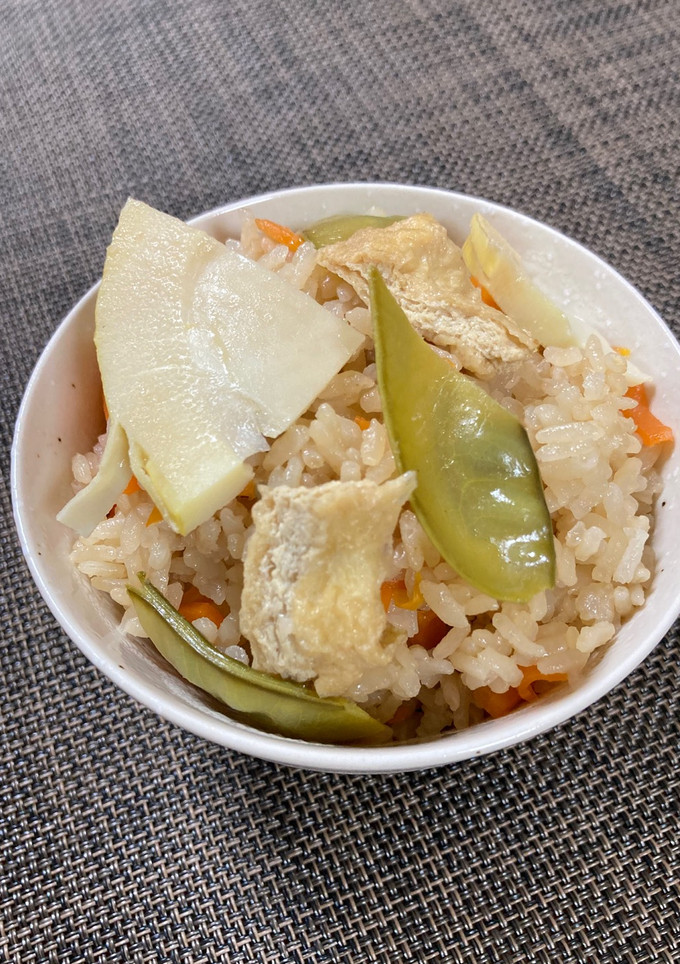 筍と絹さやえんどうの炊き込みご飯-レシピのメイン写真