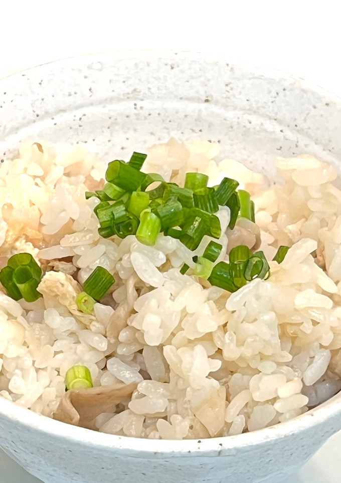 舞茸と油揚げの絶品炊き込み風混ぜご飯-レシピのメイン写真