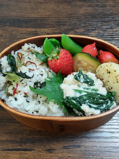 小松菜としらすのふりかけ混ぜご飯弁当-レシピのメイン写真