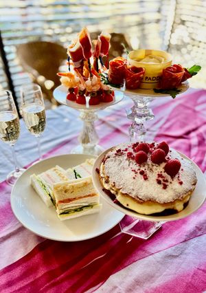 ヴィクトリアケーキで大人のアフタヌーン・ティー-レシピのメイン写真