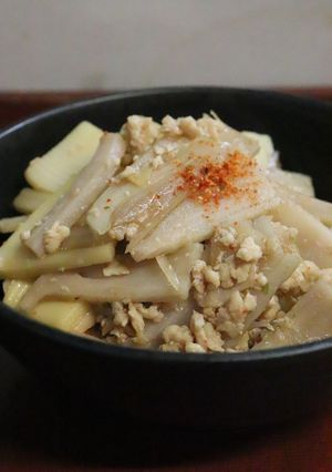 美味♪簡単♪鶏ミンチと筍と蓮根の金平風-レシピのメイン写真
