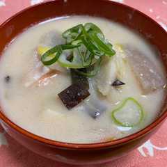 รูปของ 粕汁◉おでんのリメイクです。