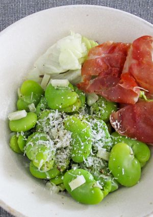 茹で空豆ペコリノチーズ掛け-レシピのメイン写真