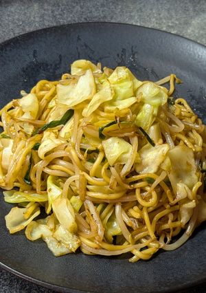 スイートチリソースでアジアン焼きそば-レシピのメイン写真
