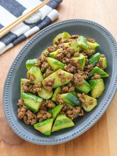 きゅうりとひき肉のオイスターカレー炒め-レシピのメイン写真
