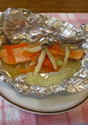包んで焼くだけ！鮭のホイル焼き-レシピのメイン写真