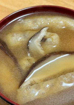 しいたけと油揚げの味噌汁-レシピのメイン写真