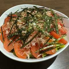 A picture of レタスとトマトの【和風サラダ】.