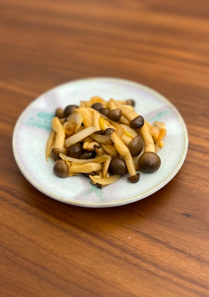しめじと玉ねぎのバター醤油炒め-レシピのメイン写真