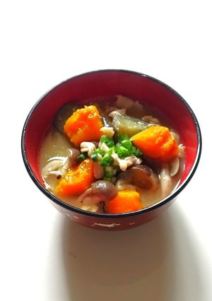 ナスとカボチャで♪ゴロゴロ夏野菜の豚汁-レシピのメイン写真