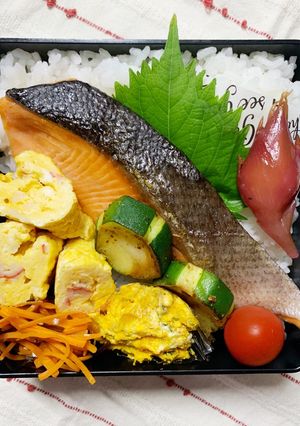 8/18ﾖｯﾁｬﾝ☆鮭弁当-レシピのメイン写真