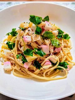 正月ランチ!蒲鉾と数の子のクリチパスタ-レシピのメイン写真